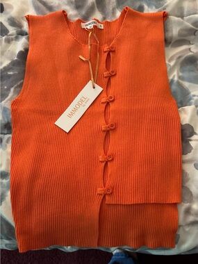 IMMODEL Bright Orange Ribbed Button-Front Tank extra small even though it says L